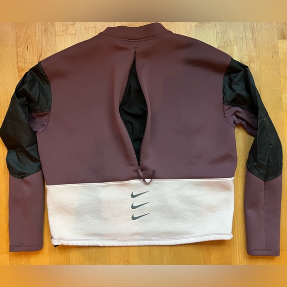 🍆🏃‍♀️Nike Running Division Breathable Crewneck—Eggplant Purple-Black-Peach | M - Picture 8 of 17